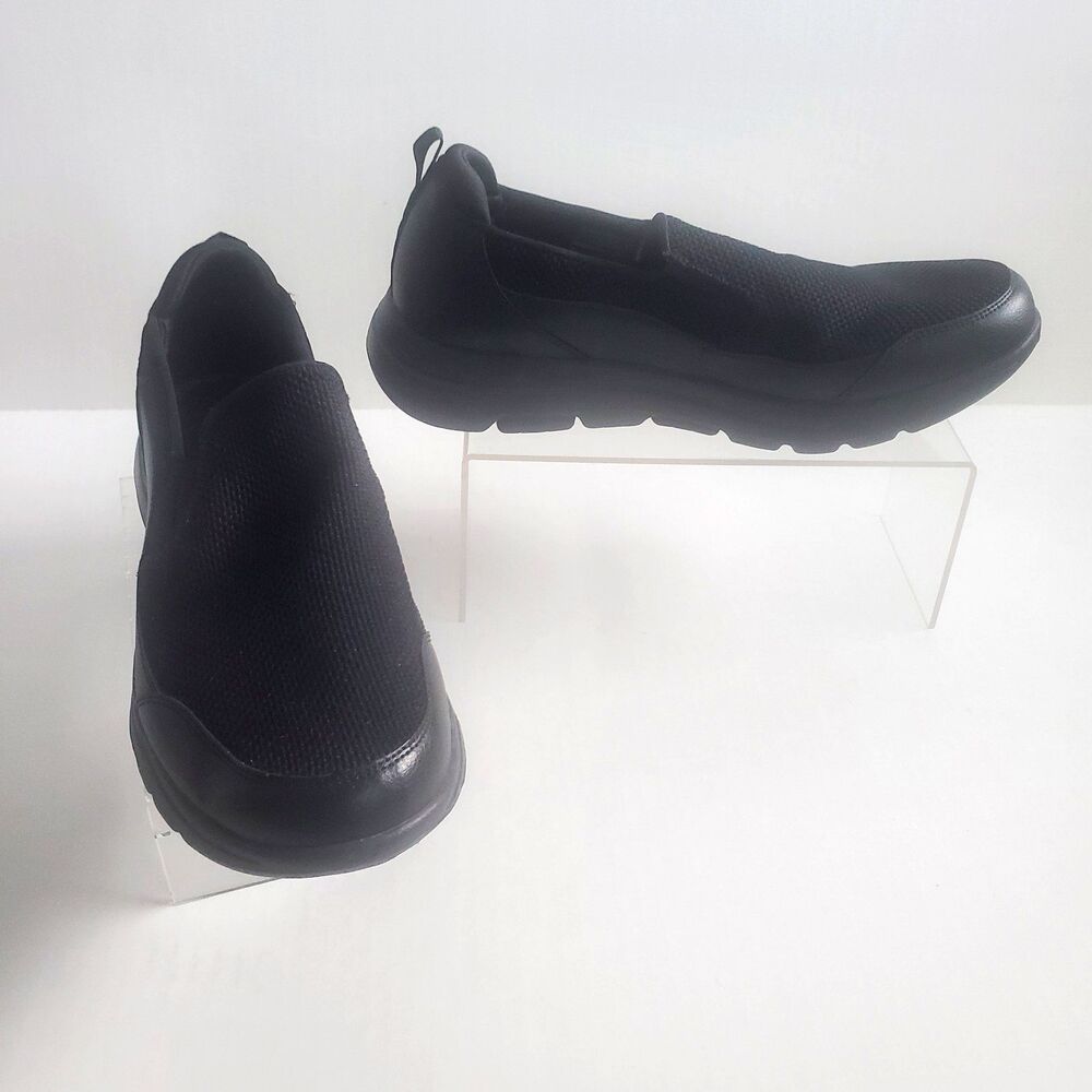 NEW Skechers GOwalk Men's Slip-on Shoes Size 11 Black Mesh Lightweight